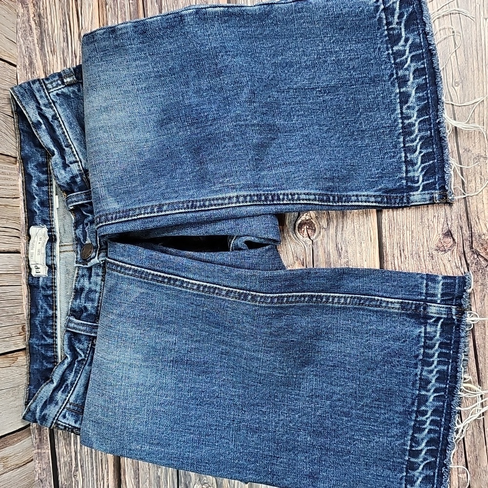 NEW FREE PEOPLE MID-RISE DISTRESSED RAW TIERED HEM FLARE LEG DENIM BLUE JEANS - Picture 3 of 12
